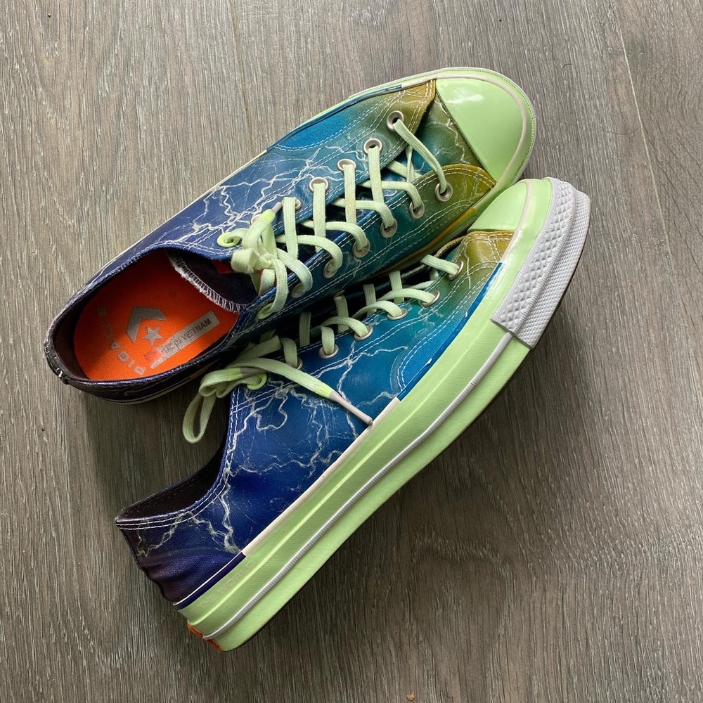 Converse